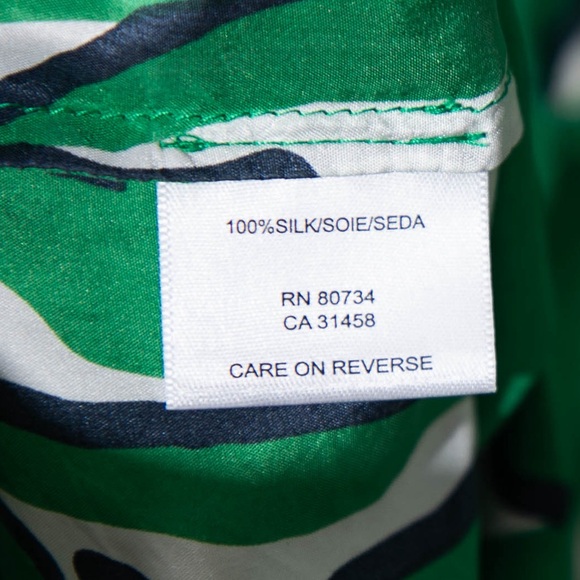 BCBGMAXAZRIA 100% Silk Tunic, Size S, Excellent Condition - Picture 4 of 9